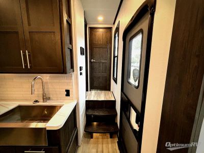 2025 Keystone Fuzion - Photo 6