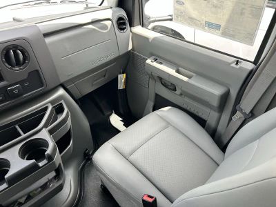 2026 Ford E-350SD — photo 14 view