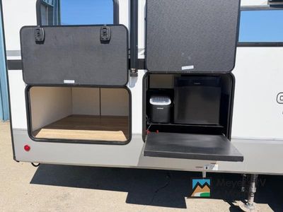 2025 Forest River RV Cherokee Arctic Wolf - Photo 4