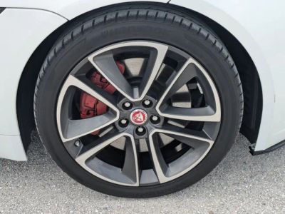2019 Jaguar F-TYPE — photo 9 view