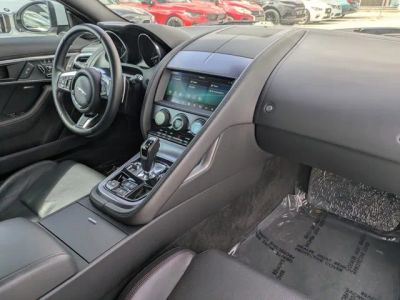 2019 Jaguar F-TYPE — photo 11 view