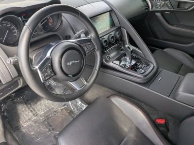 2019 Jaguar F-TYPE — photo 12 view