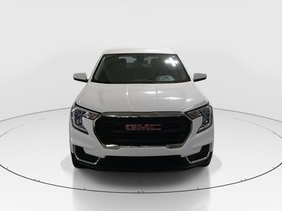 2024 GMC Terrain - Photo 2
