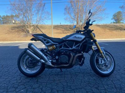 2023 Indian Motorcycle® FTR R Carbon Carbon Fiber — front three-quarter view