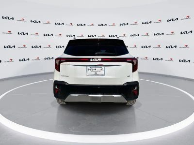 2026 Kia Seltos — photo 9 view