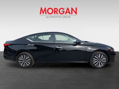 2025 Nissan Altima - Photo 2