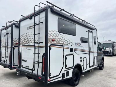 2026 Winnebago EKKO - Photo 33