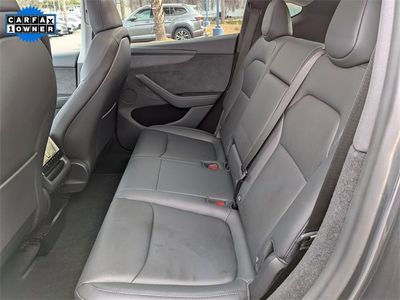 2026 Tesla Model Y - Photo 11