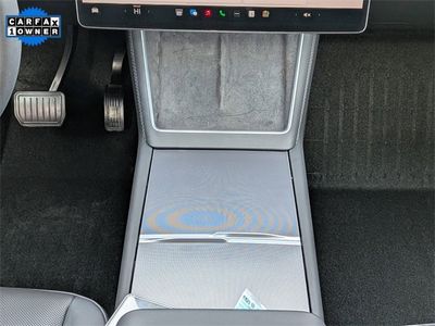 2026 Tesla Model Y - Photo 16