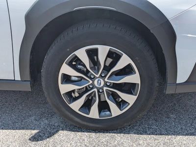 2024 Subaru Outback — photo 11 view
