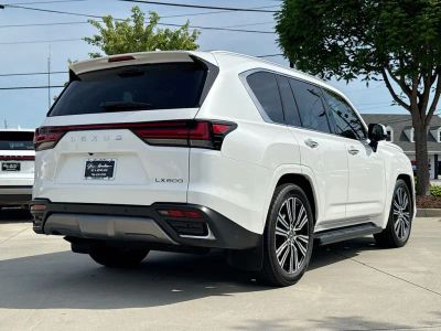 2024 Lexus LX - Photo 8