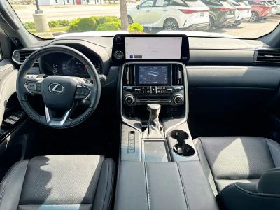 2024 Lexus LX - Photo 24