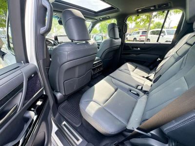 2024 Lexus LX - Photo 32