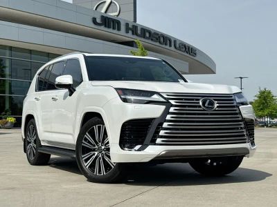 2024 Lexus LX - Photo 2