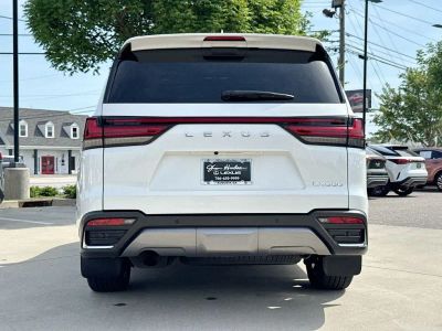 2024 Lexus LX - Photo 7