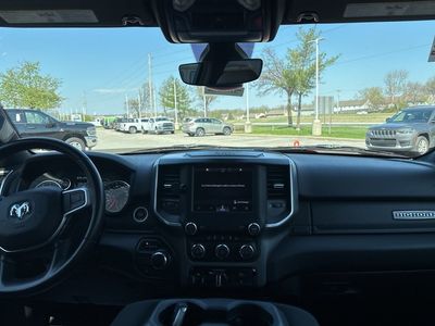 2023 RAM 1500 - Photo 3