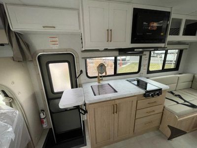 2026 Thor Motor Coach Chateau - Photo 9