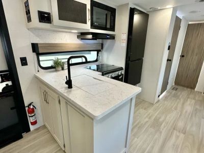 2027 Kz Rv Sportsmen 301BHK — photo 8 view