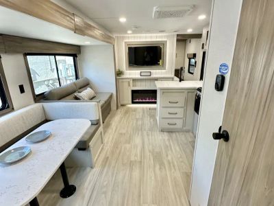 2027 Kz Rv Sportsmen 301BHK — detail view