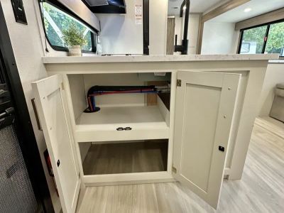 2027 Kz Rv Sportsmen 301BHK — photo 11 view