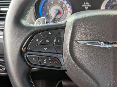 2018 Chrysler 300 - Photo 18