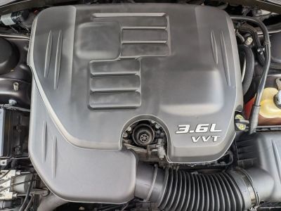 2018 Chrysler 300 - Photo 11