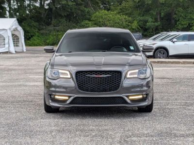 2018 Chrysler 300 - Photo 9