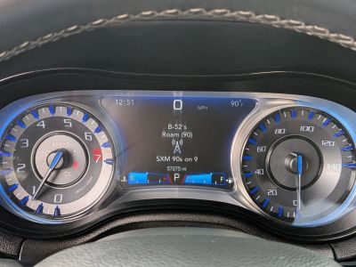 2018 Chrysler 300 - Photo 14