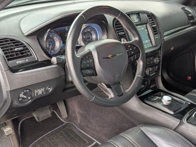 2018 Chrysler 300 - Photo 29