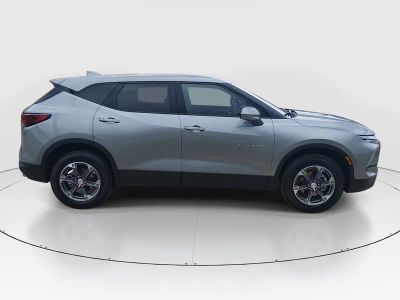 2025 Chevrolet Blazer - Photo 8