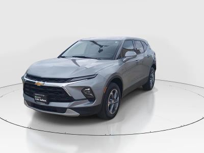2025 Chevrolet Blazer - Photo 3