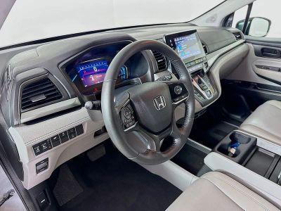 2020 Honda Odyssey — photo 7 view