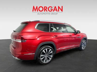2022 Volkswagen Atlas — rear three-quarter view