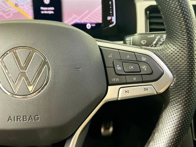 2022 Volkswagen Atlas — photo 17 view