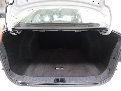 2024 Nissan Versa - Photo 11