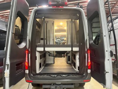 2026 Winnebago REVEL SPORT - Photo 2
