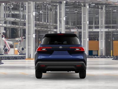 2026 Toyota Grand Highlander — photo 8 view