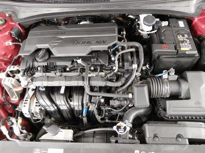 2024 Hyundai Elantra — photo 9 view