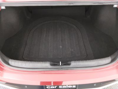 2024 Hyundai Elantra — photo 11 view