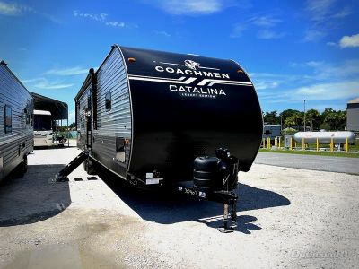 2027 Coachmen Catalina Legacy Edition — front three-quarter view