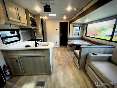 2027 Coachmen Catalina Legacy Edition — photo 21 view