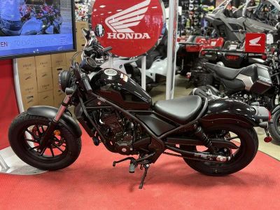 2025 Honda Rebel 300 - Photo 4