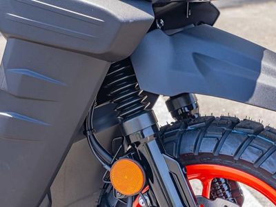 2025 Yamaha Zuma 125 - Photo 9