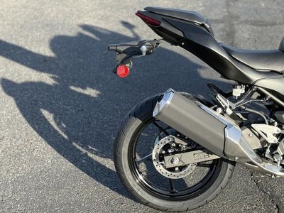 2026 Kawasaki Ninja 500 ABS Metallic Flat Spark Black — photo 14 view