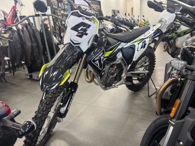 2025 Triumph FT450 X RC — front three-quarter view