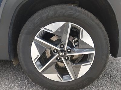 2025 Hyundai Tucson — photo 10 view
