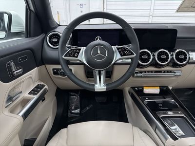2026 Mercedes-Benz GLB — photo 21 view