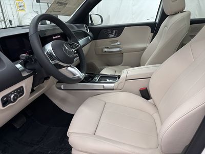 2026 Mercedes-Benz GLB — photo 14 view