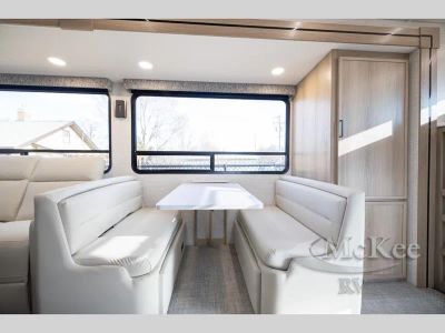2026 Dynamax Europa S - Photo 16
