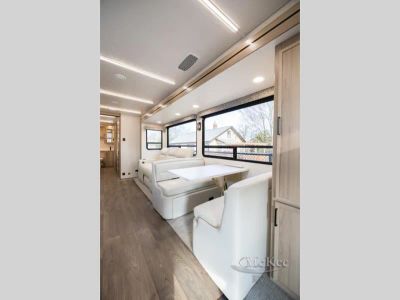 2026 Dynamax Europa S - Photo 15